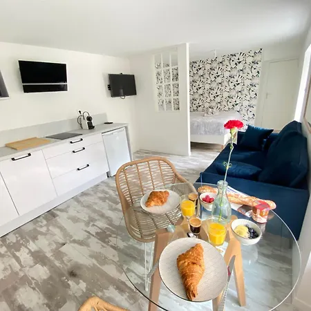 La Douce Angevine - La Chouette - Proche Centre